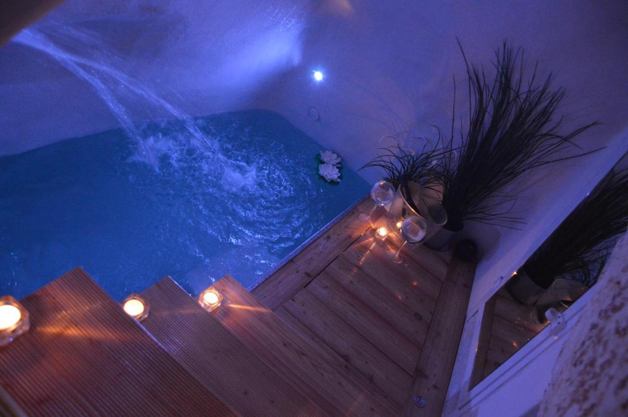 Ostuni 21Mqsuitehomes, Appartamento Con Mini Piscina Privata, Appartamenti Con Vasca Idromassaggio & Appartamenti Standard 奥斯图尼 外观 照片